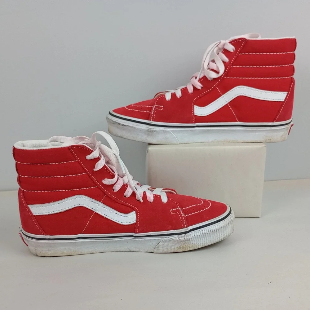 Vans Women 7.5 Red Suede Canvas High Top Skateboard Shoes Sk8-Hi